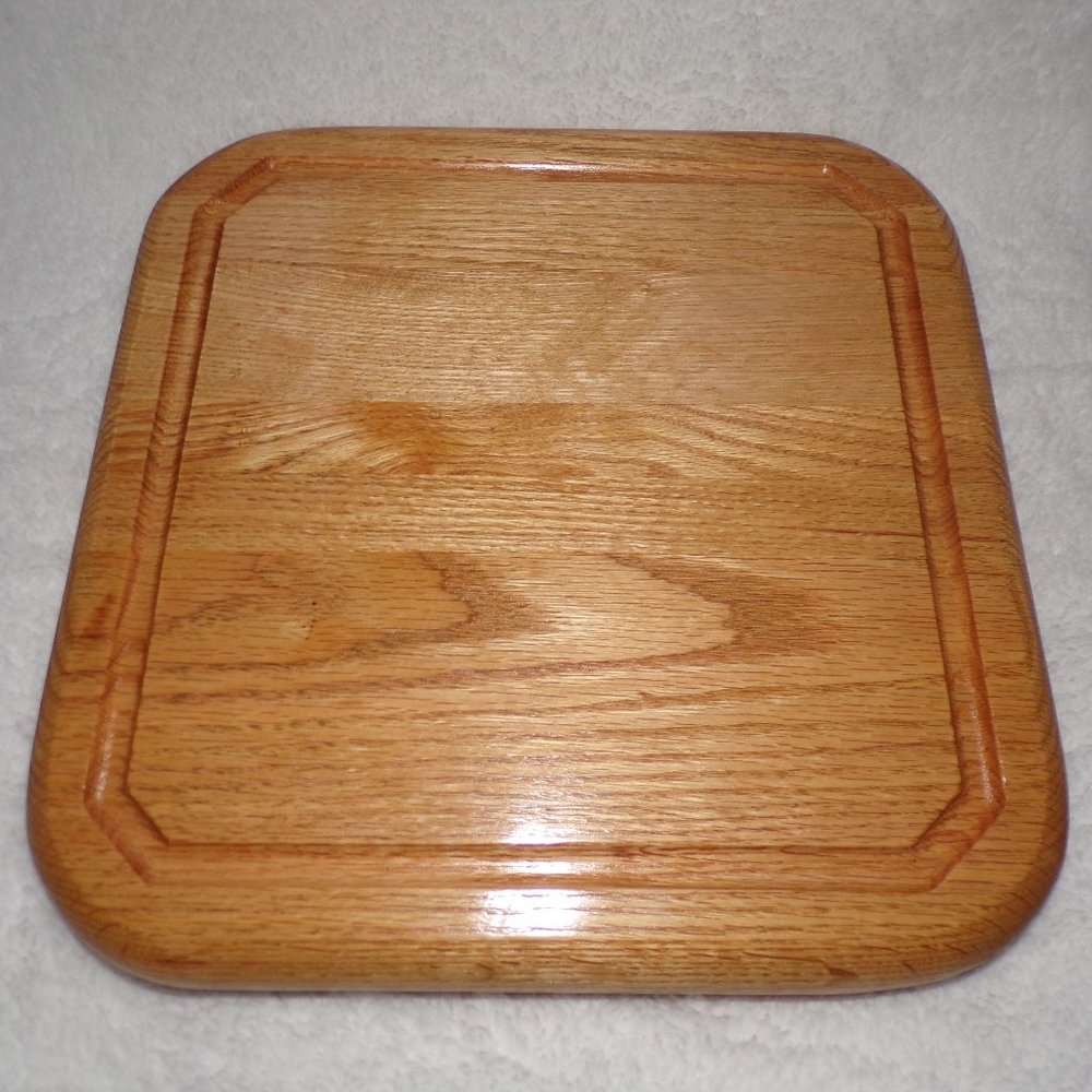 Heritage Grain: Handcrafted Old-Growth Oak Cutting Board with Timeless Elegance